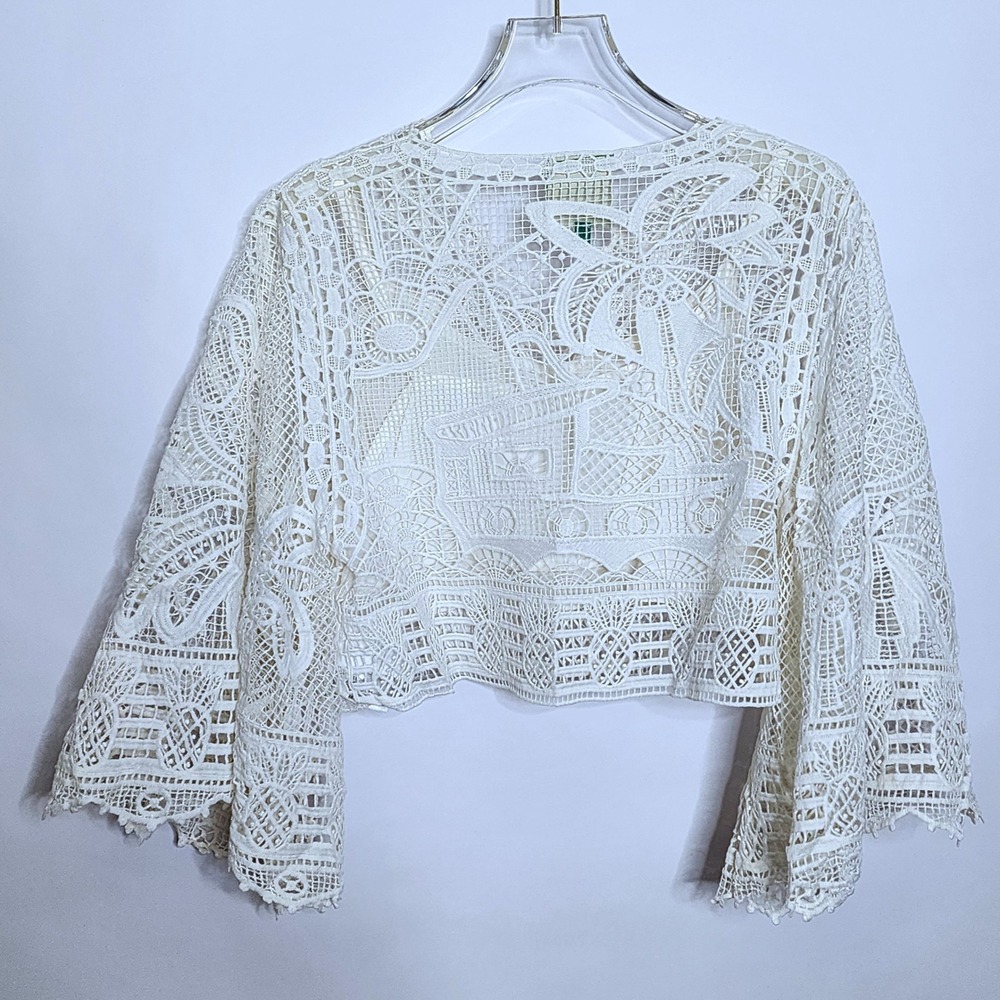 Listing for @susieq557 FARM Rio Off White Guipure Crop Top Blouse Sz. XS - Picture 2 of 16